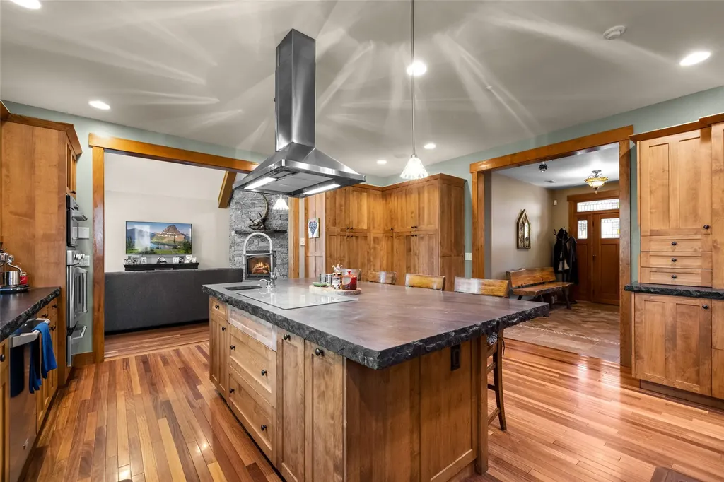 10 Wood Ridge Drive Columbia Falls MT 59912