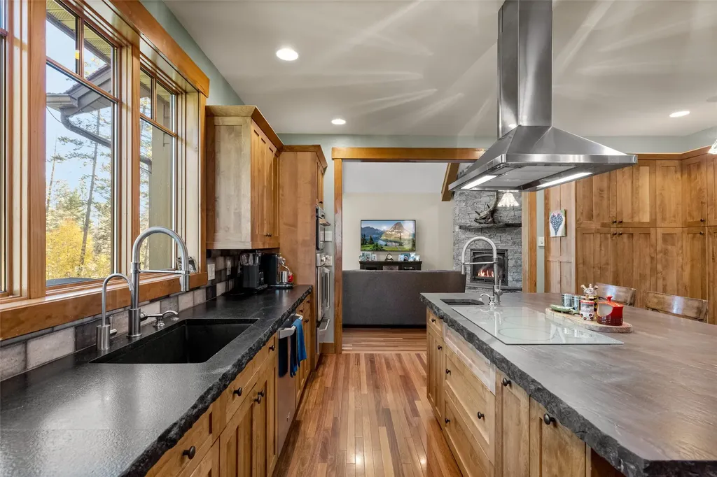 10 Wood Ridge Drive Columbia Falls MT 59912