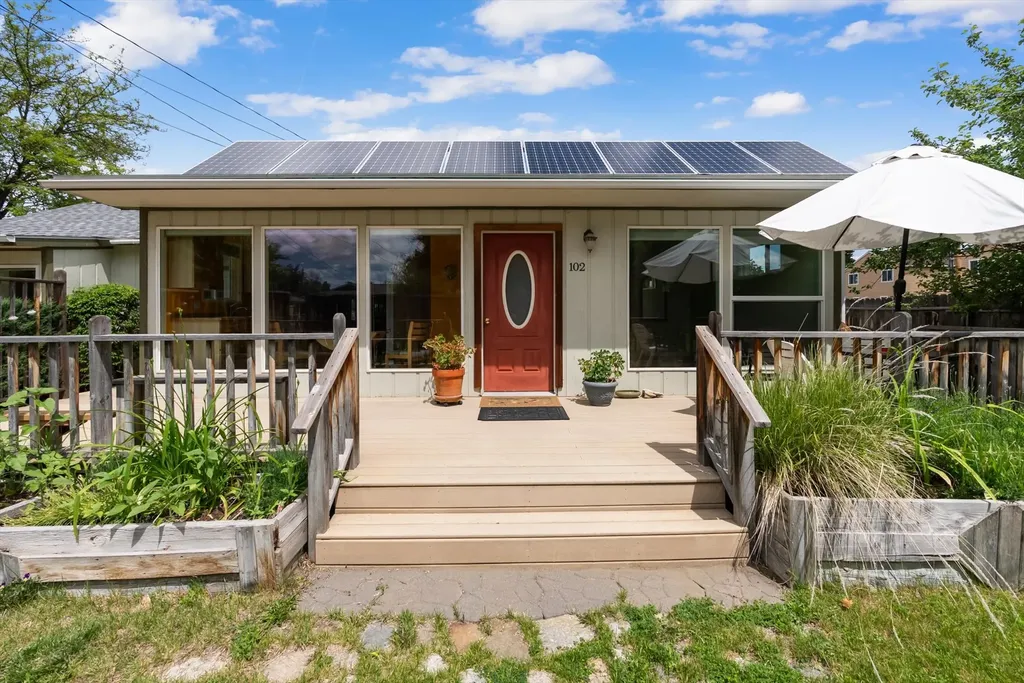 102 Geneva Avenue Hamilton MT 59840