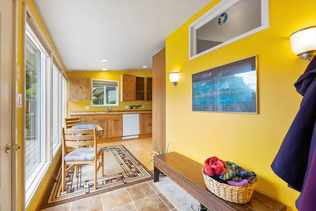 102 Geneva Avenue Hamilton MT 59840