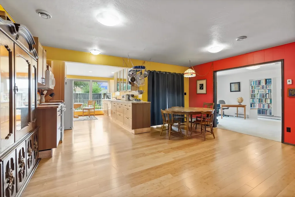 102 Geneva Avenue Hamilton MT 59840
