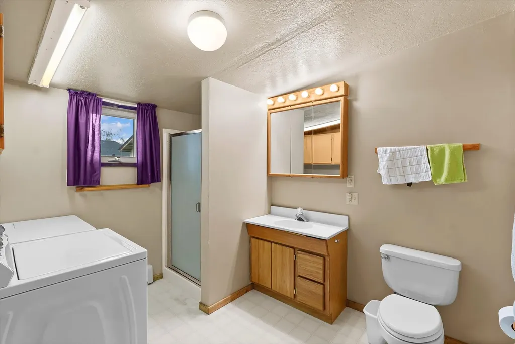 102 Geneva Avenue Hamilton MT 59840