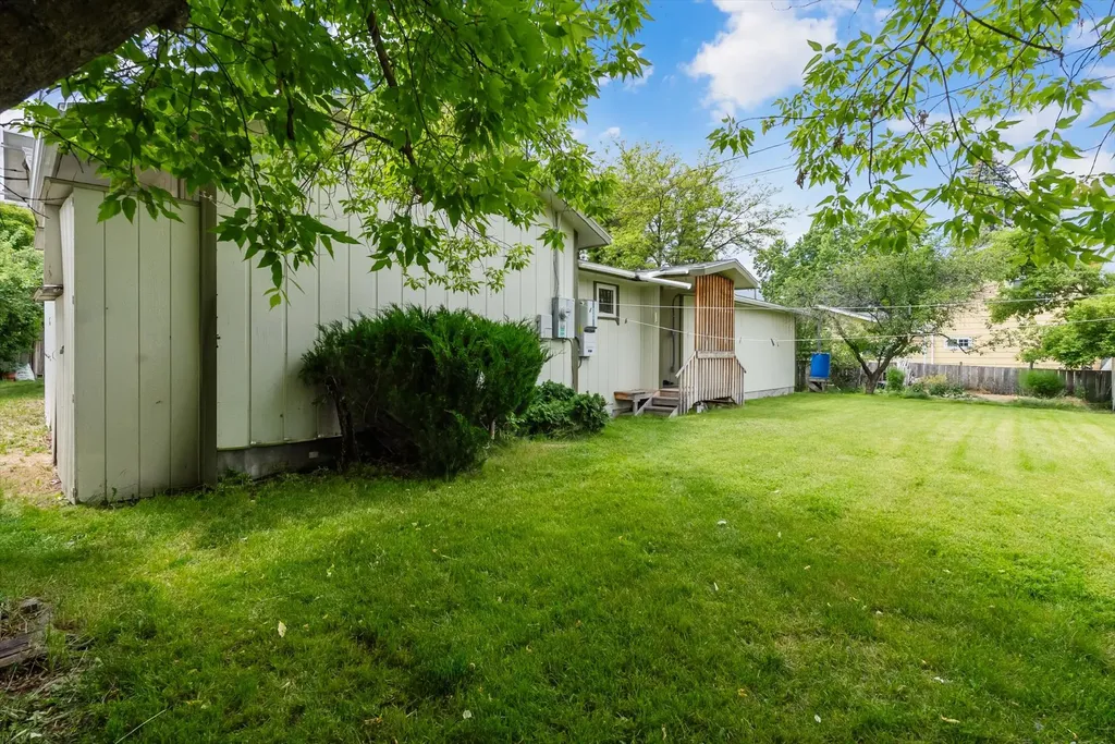 102 Geneva Avenue Hamilton MT 59840