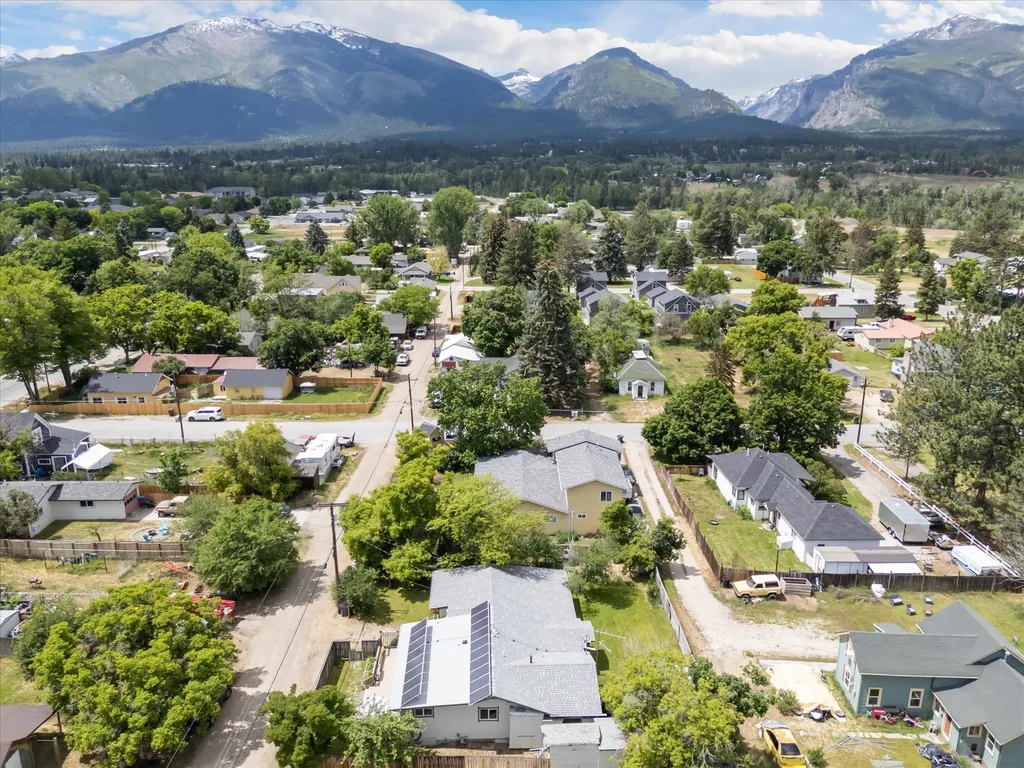 102 Geneva Avenue Hamilton MT 59840