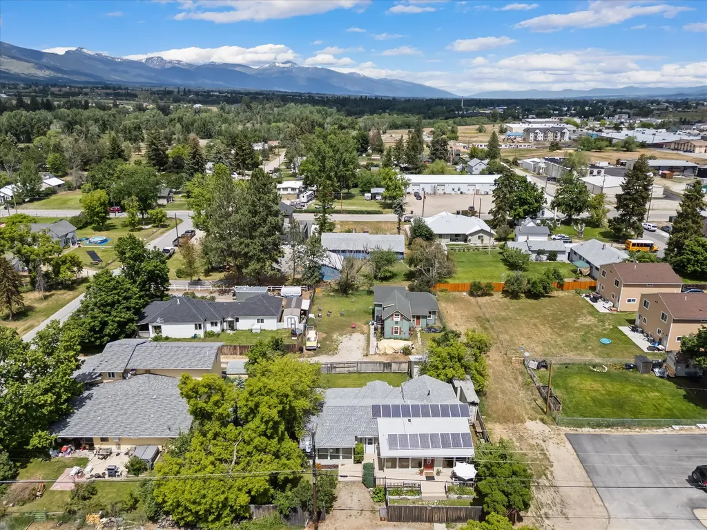 102 Geneva Avenue Hamilton MT 59840