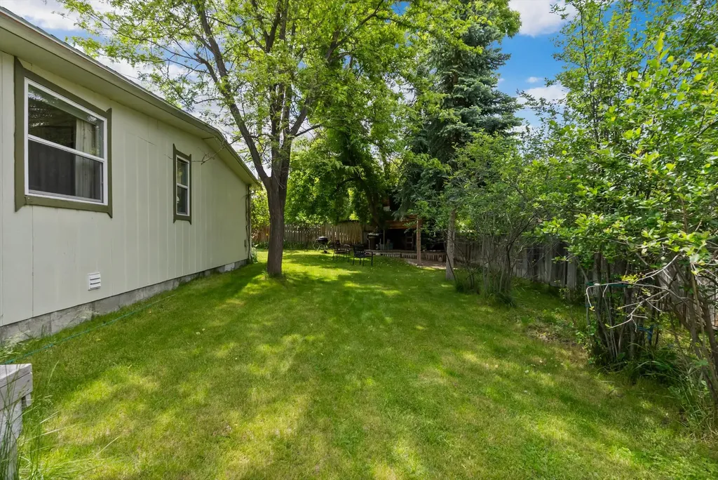 102 Geneva Avenue Hamilton MT 59840