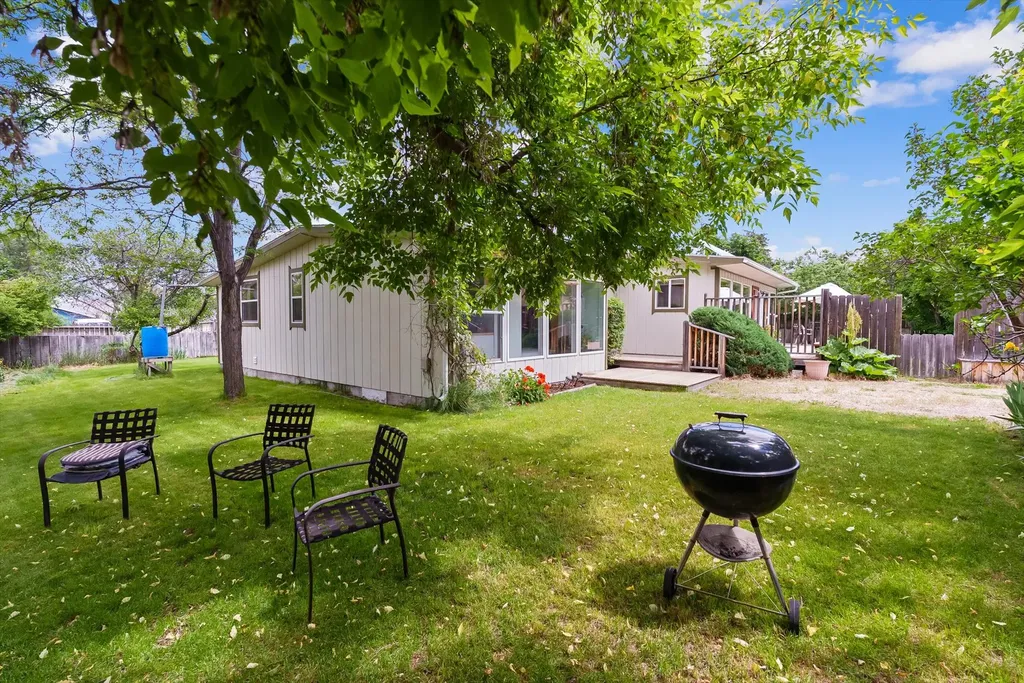102 Geneva Avenue Hamilton MT 59840
