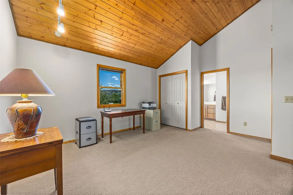 561 Camas Creek Loop Hamilton MT 59840