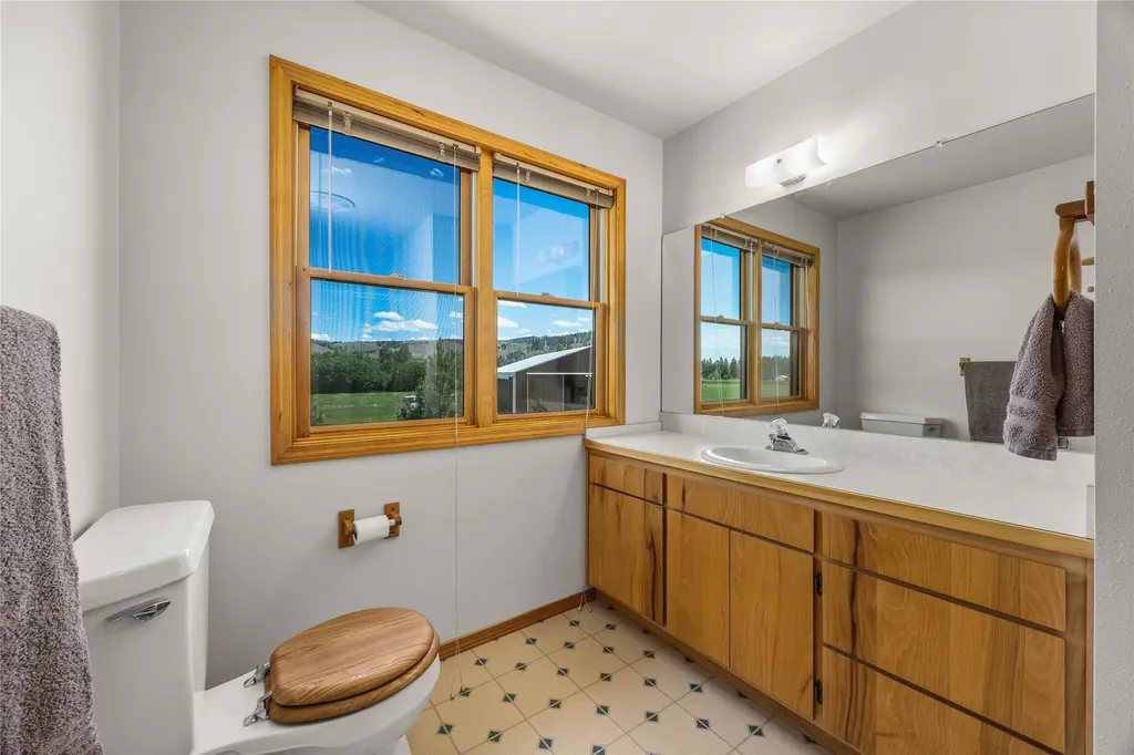 561 Camas Creek Loop Hamilton MT 59840