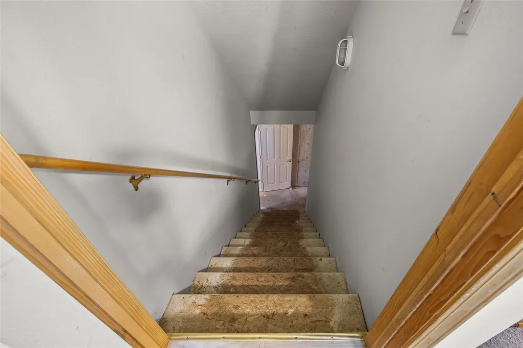 561 Camas Creek Loop Hamilton MT 59840
