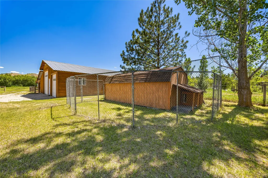 561 Camas Creek Loop Hamilton MT 59840