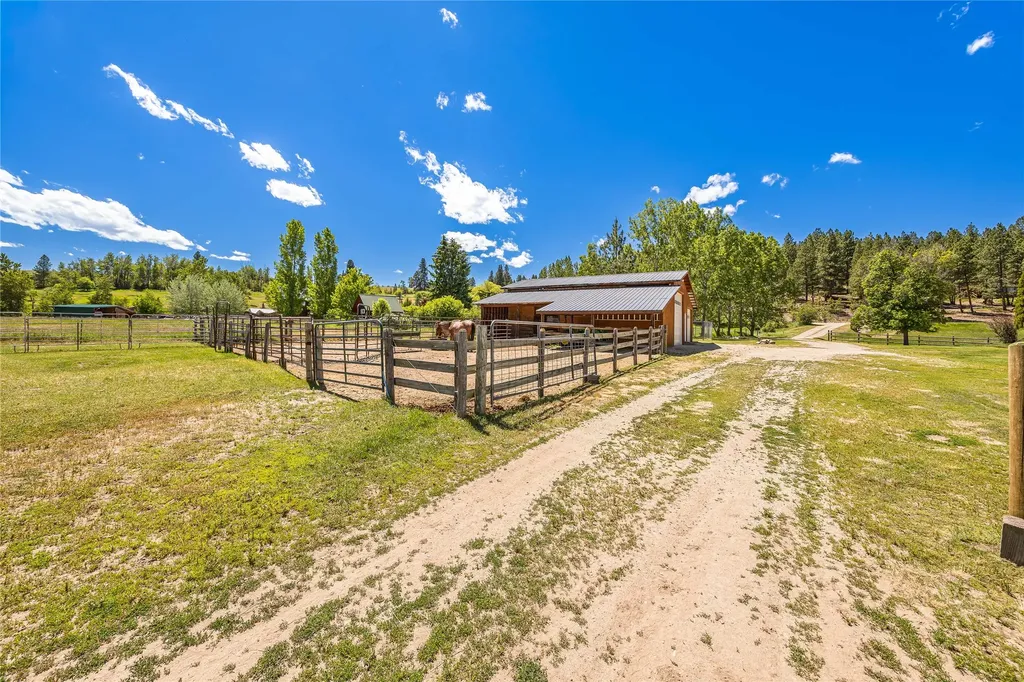 561 Camas Creek Loop Hamilton MT 59840