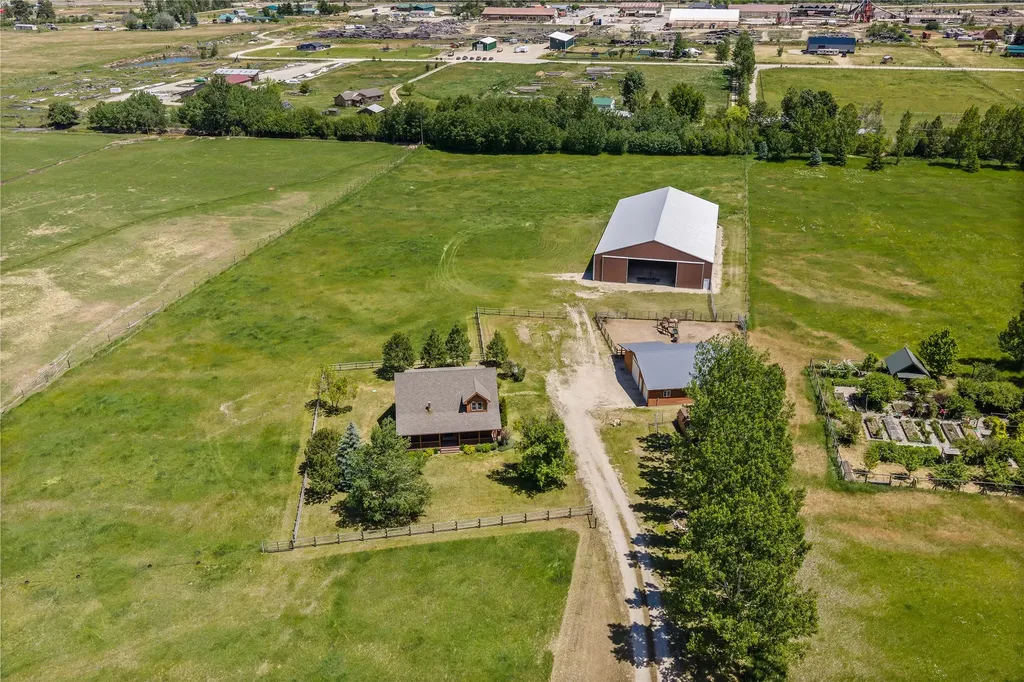 561 Camas Creek Loop Hamilton MT 59840