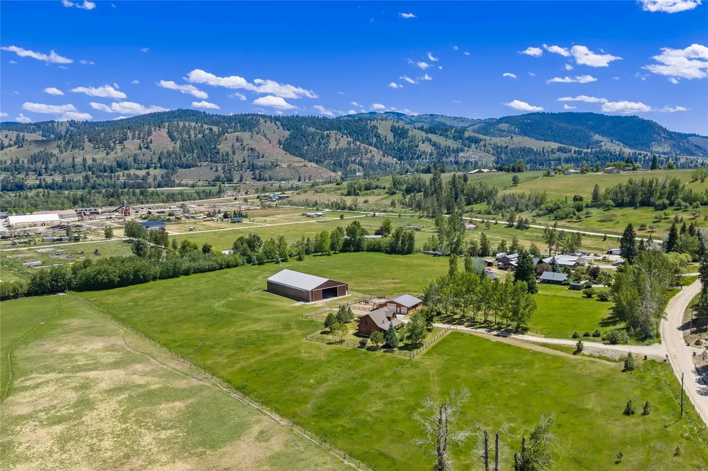 561 Camas Creek Loop Hamilton MT 59840