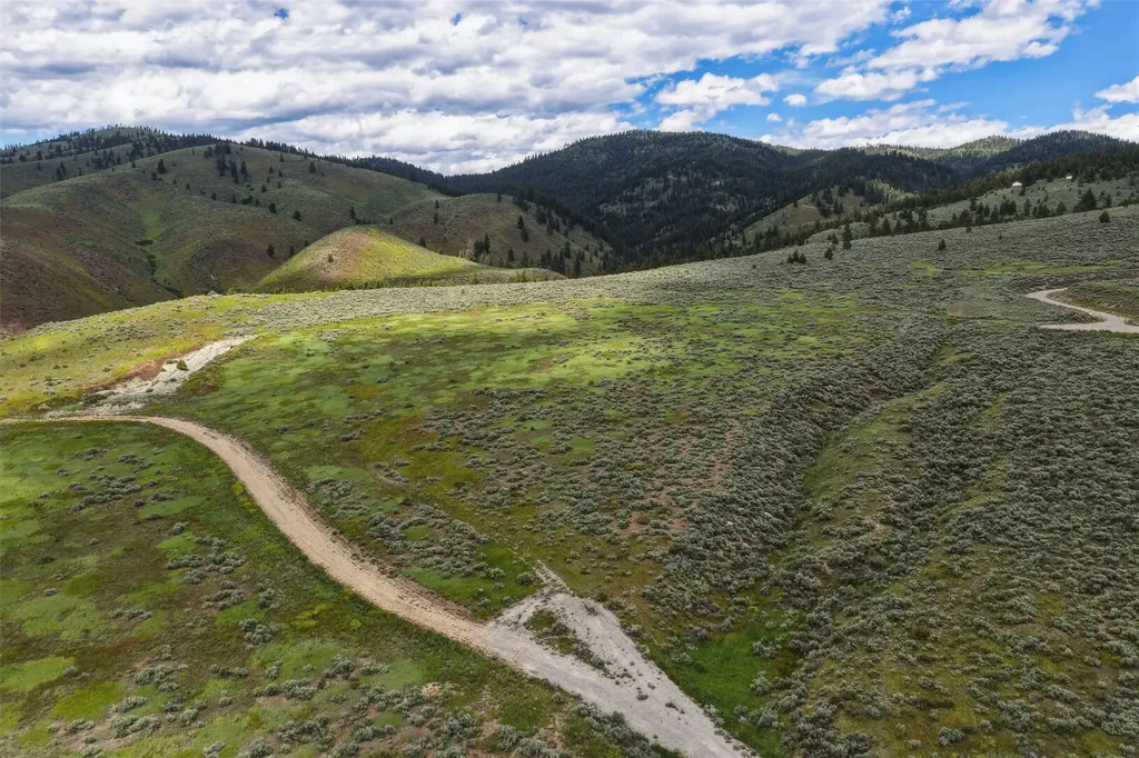 20774 Prairies End Trail Florence MT 59833