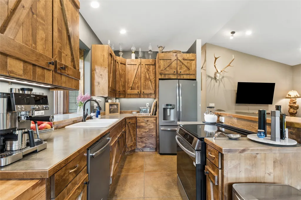 1221 Grand Fir Road Bigfork MT 59911