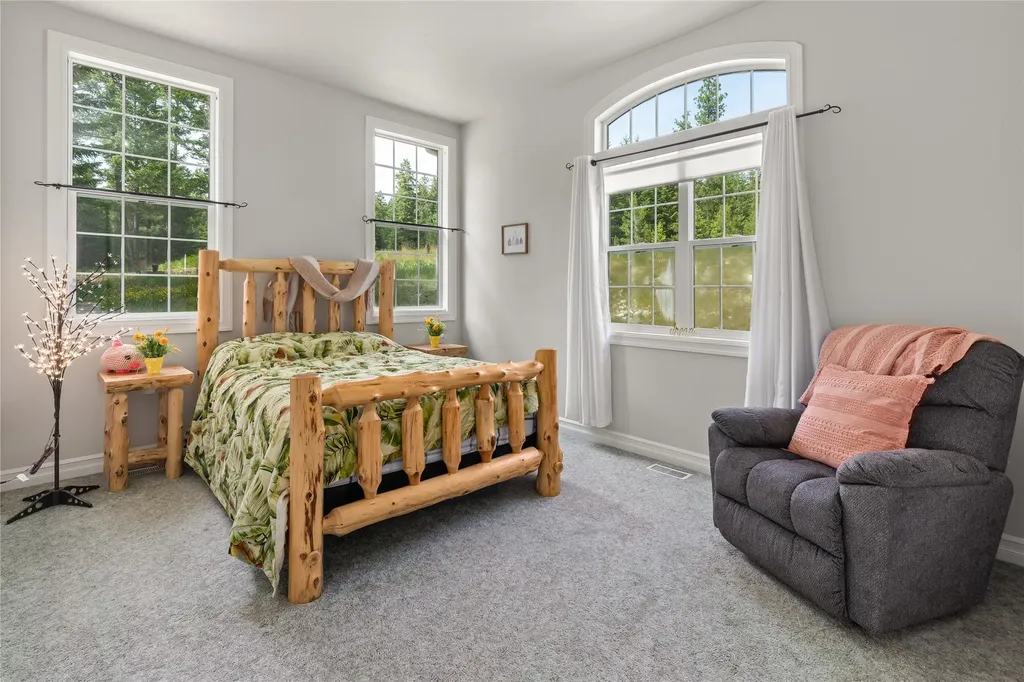 20245 Swan View Road Rollins MT 59931