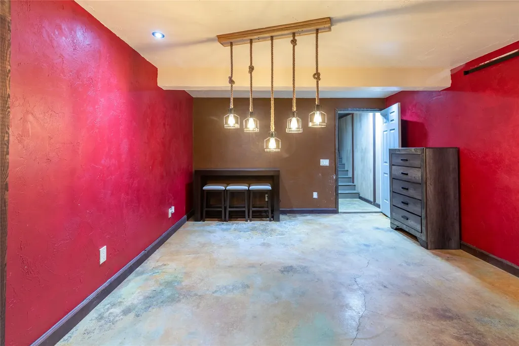 20245 Swan View Road Rollins MT 59931