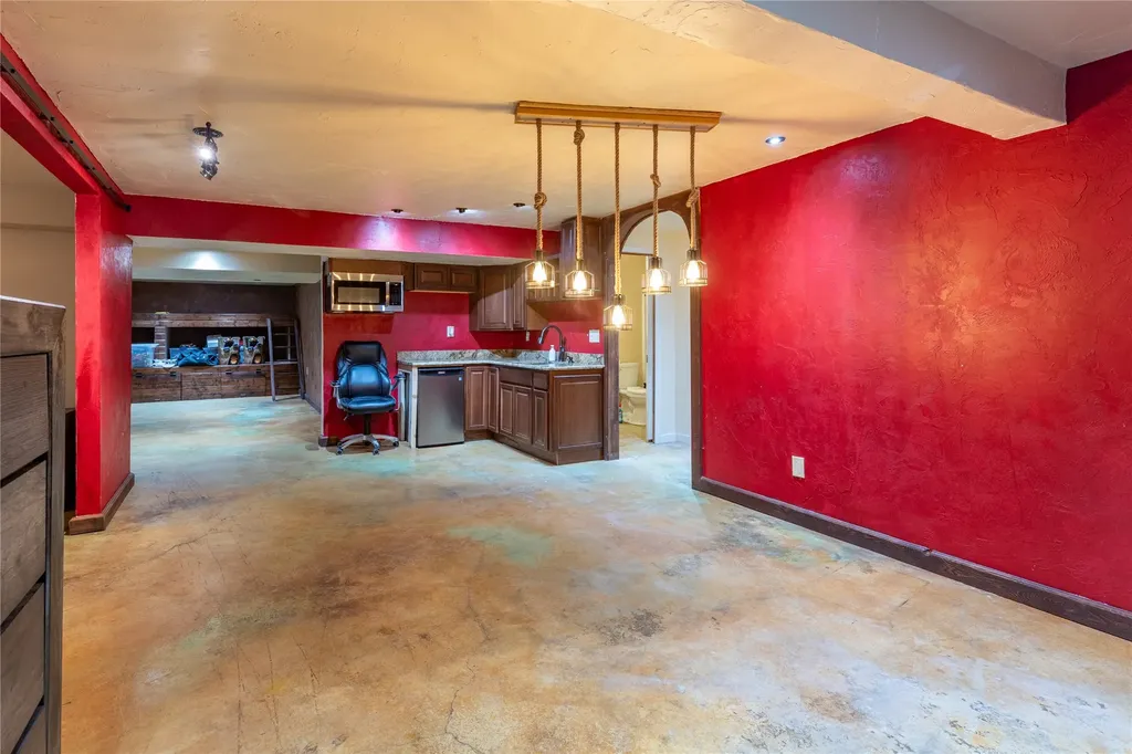 20245 Swan View Road Rollins MT 59931