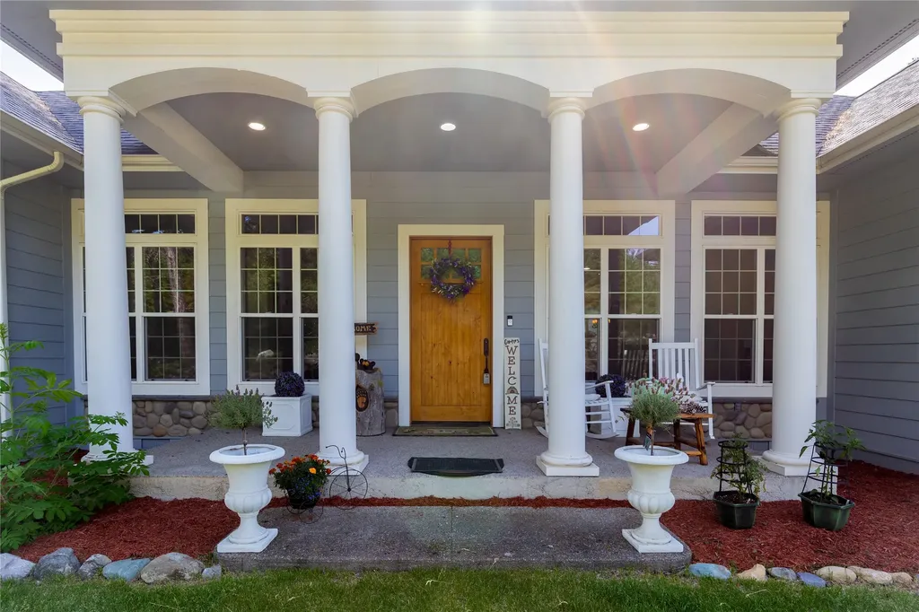 20245 Swan View Road Rollins MT 59931