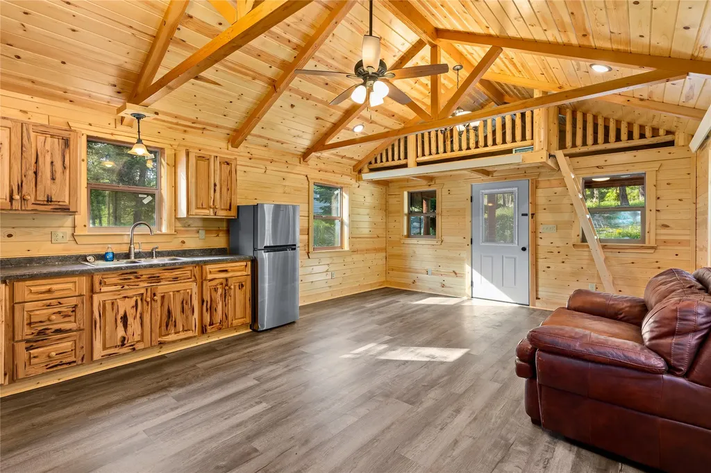 20245 Swan View Road Rollins MT 59931