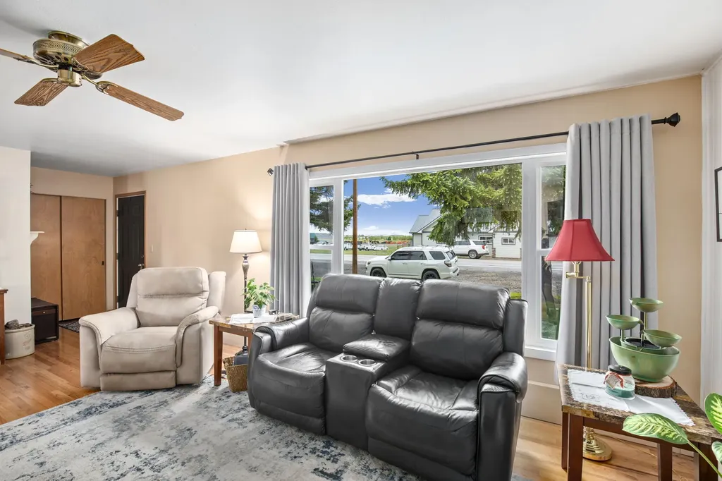 203 3rd Avenue SW Fairfield MT 59436