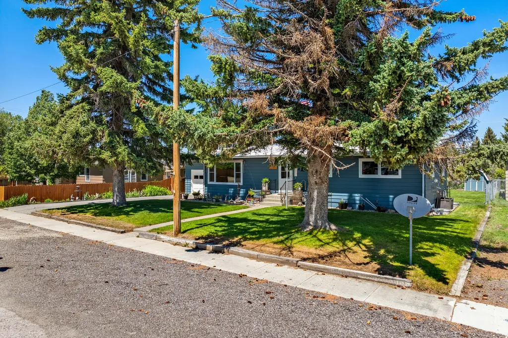 203 3rd Avenue SW Fairfield MT 59436