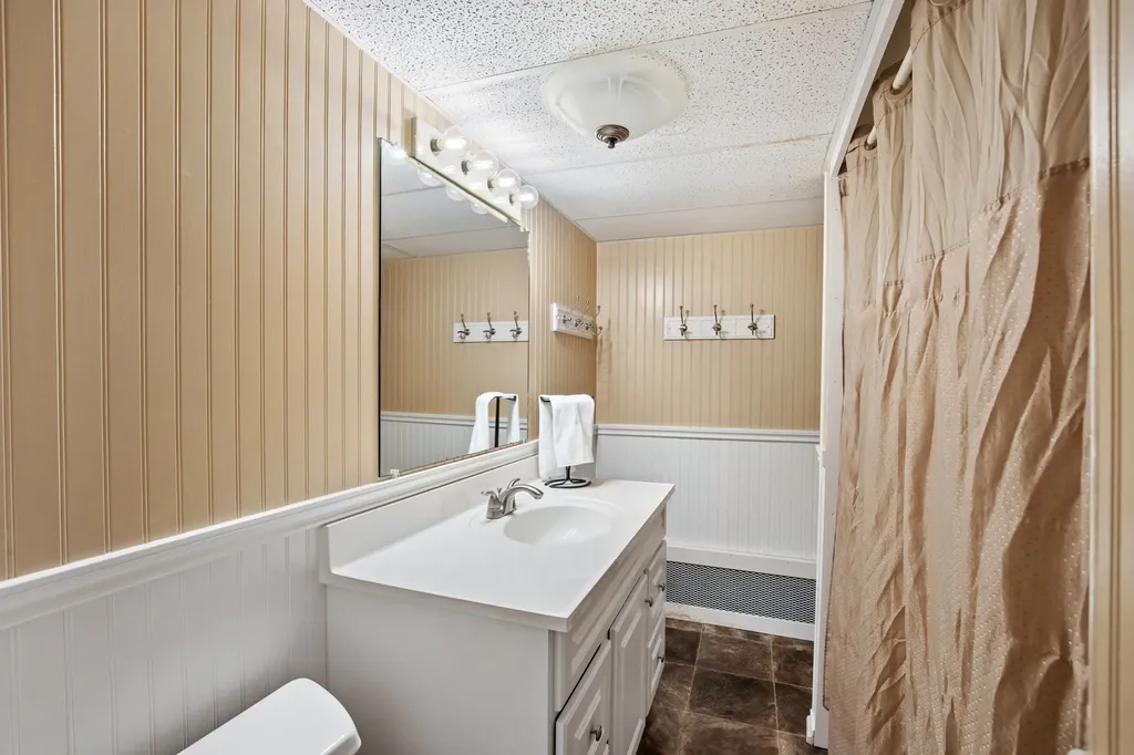203 3rd Avenue SW Fairfield MT 59436