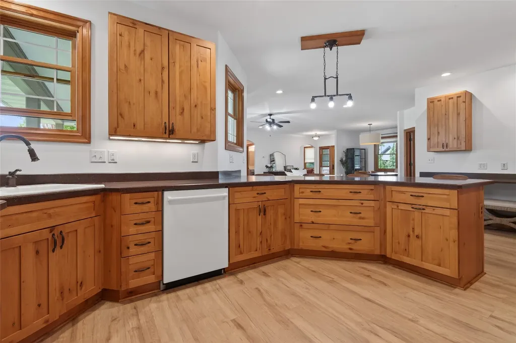 895 Cap Road Helena MT 59602