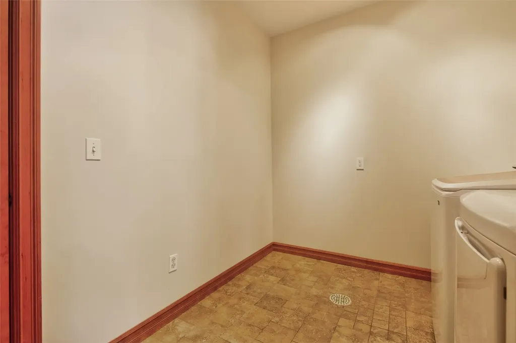 895 Cap Road Helena MT 59602