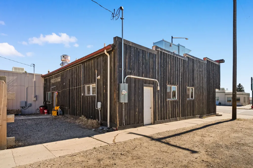 201 S Main Street Sheridan MT 59749