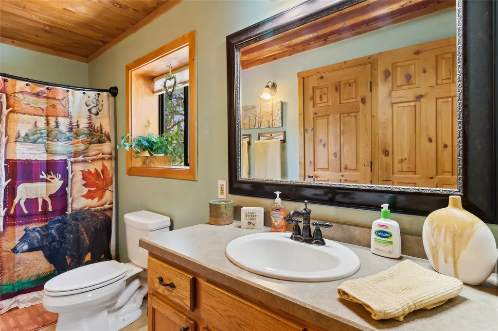 168 Carpenter Lane Eureka MT 59917
