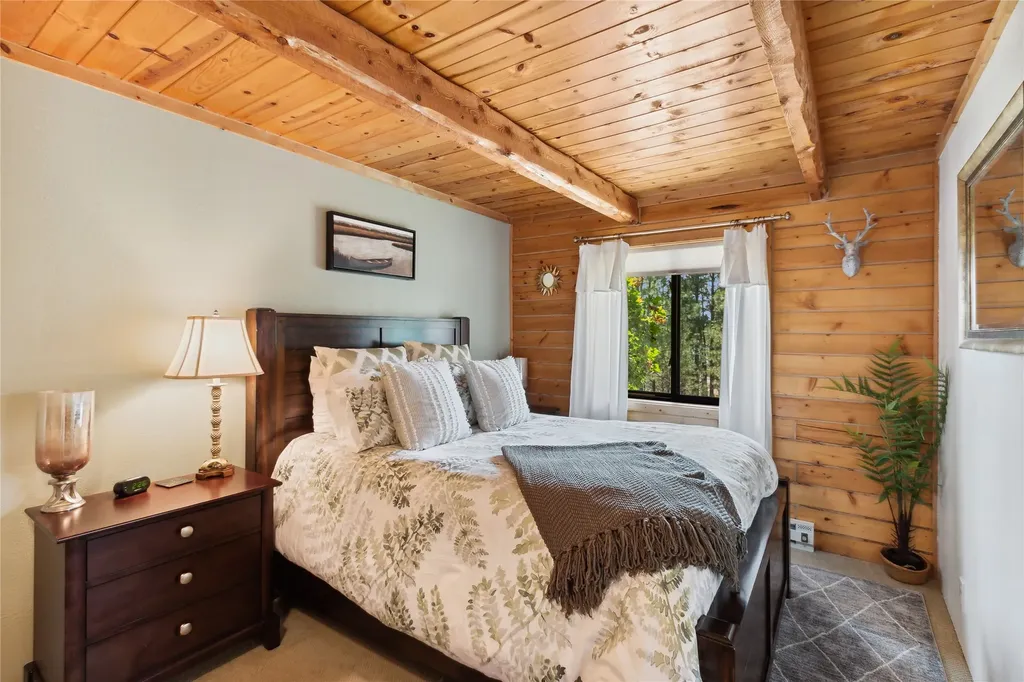 168 Carpenter Lane Eureka MT 59917