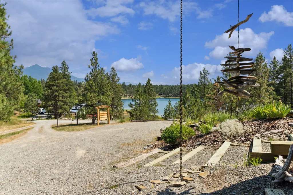 168 Carpenter Lane Eureka MT 59917