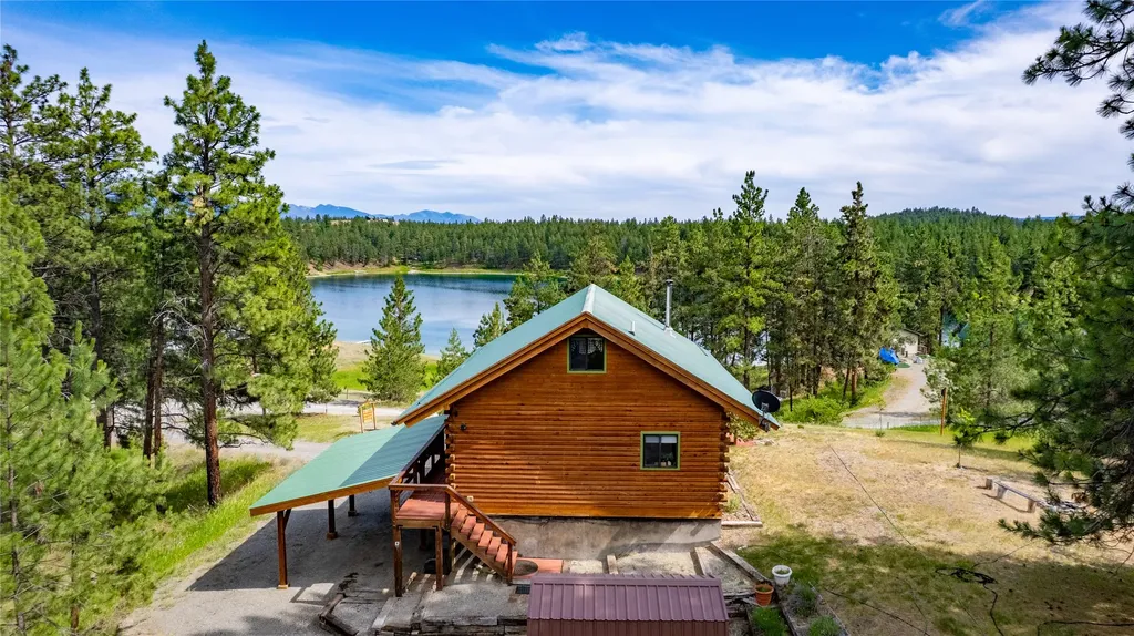 168 Carpenter Lane Eureka MT 59917