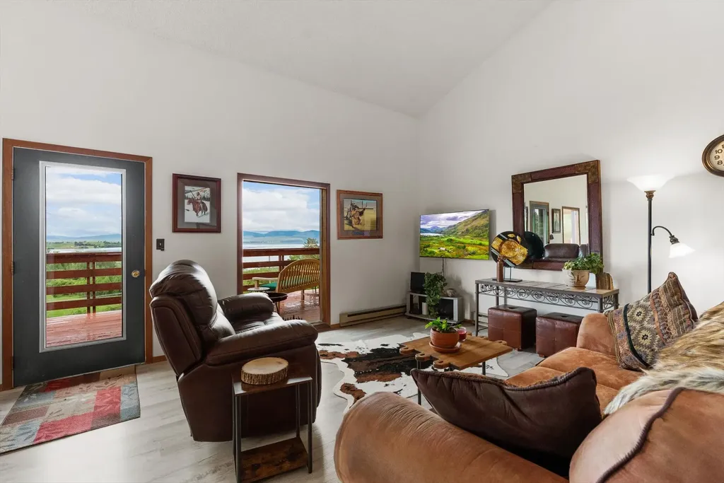 33398 Hellroaring Road Polson MT 59860