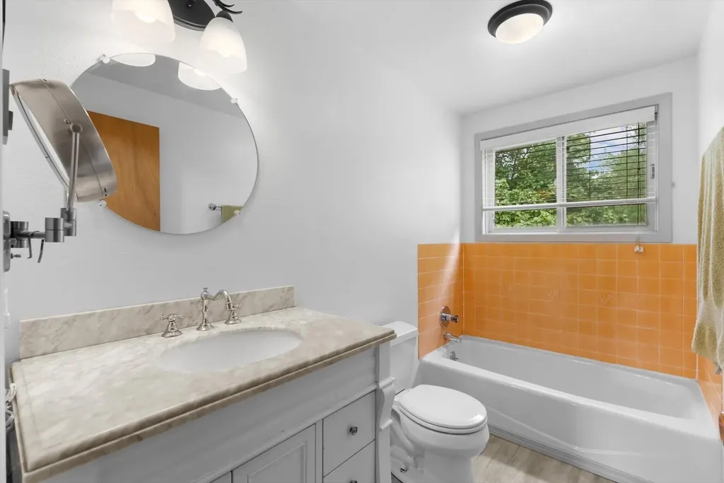 33398 Hellroaring Road Polson MT 59860