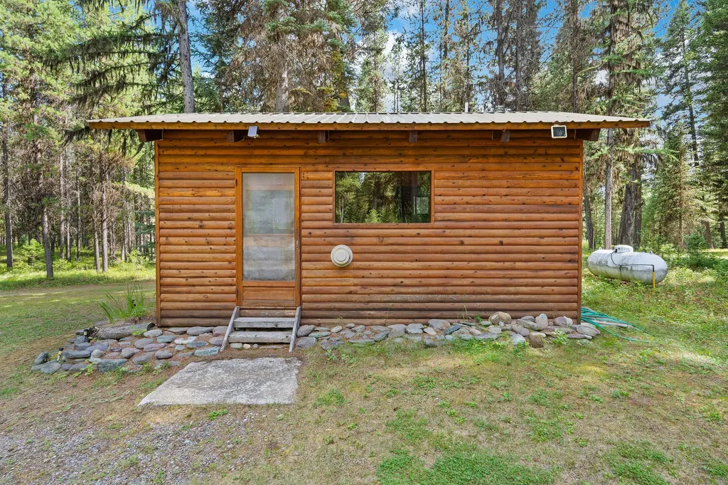 14000 North Fork Road Polebridge MT 59928