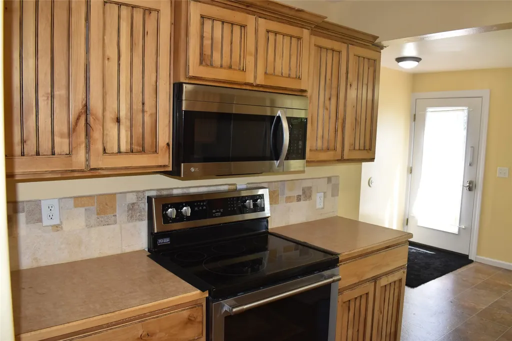908 Turner Avenue Shelby MT 59474