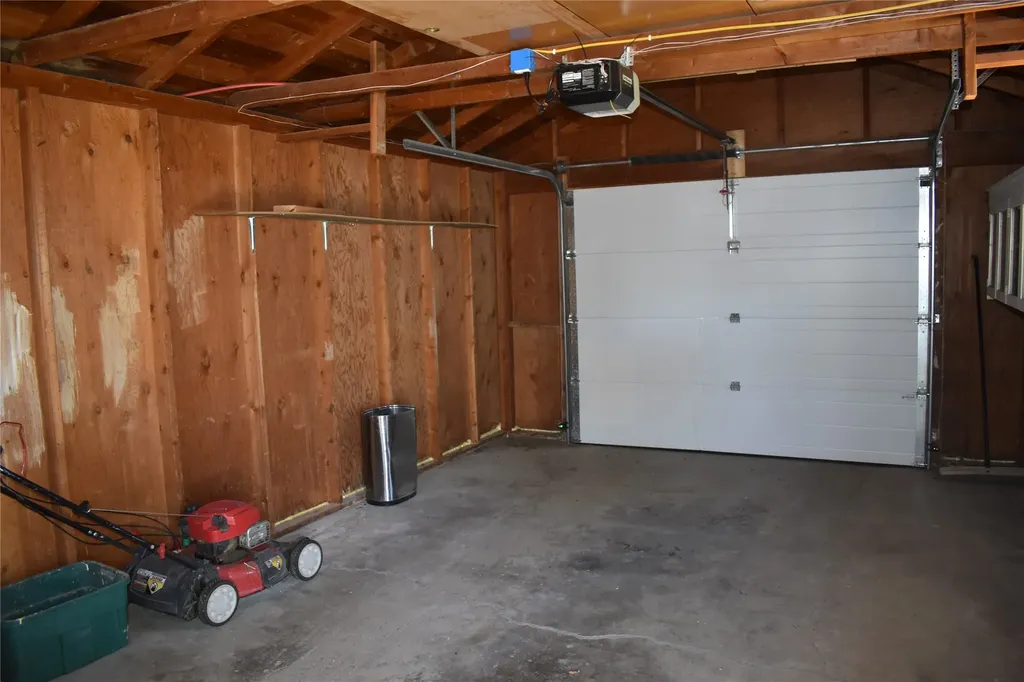 908 Turner Avenue Shelby MT 59474