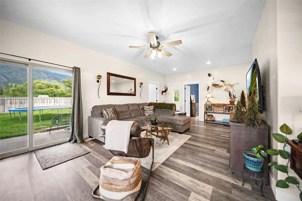 590 Red Hawk Lane Columbia Falls MT 59912