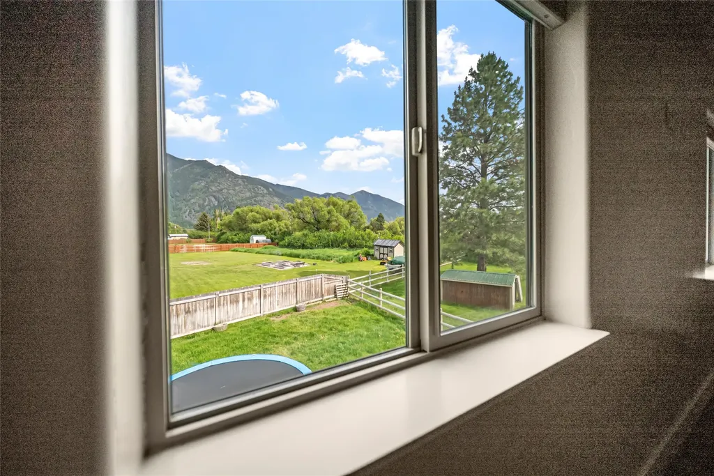 590 Red Hawk Lane Columbia Falls MT 59912