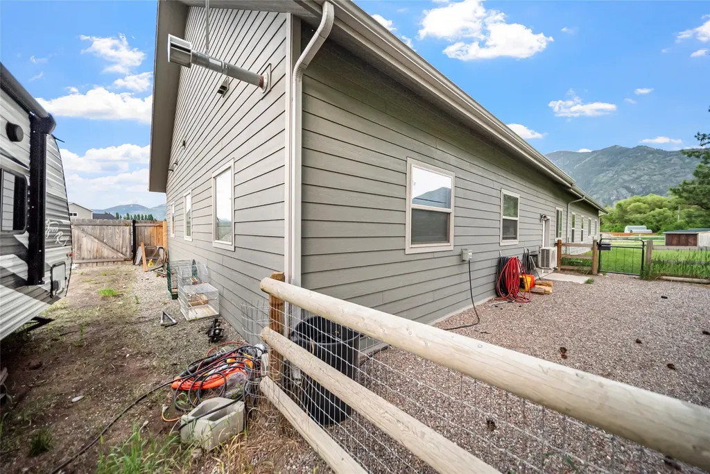 590 Red Hawk Lane Columbia Falls MT 59912