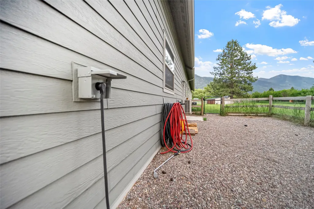 590 Red Hawk Lane Columbia Falls MT 59912