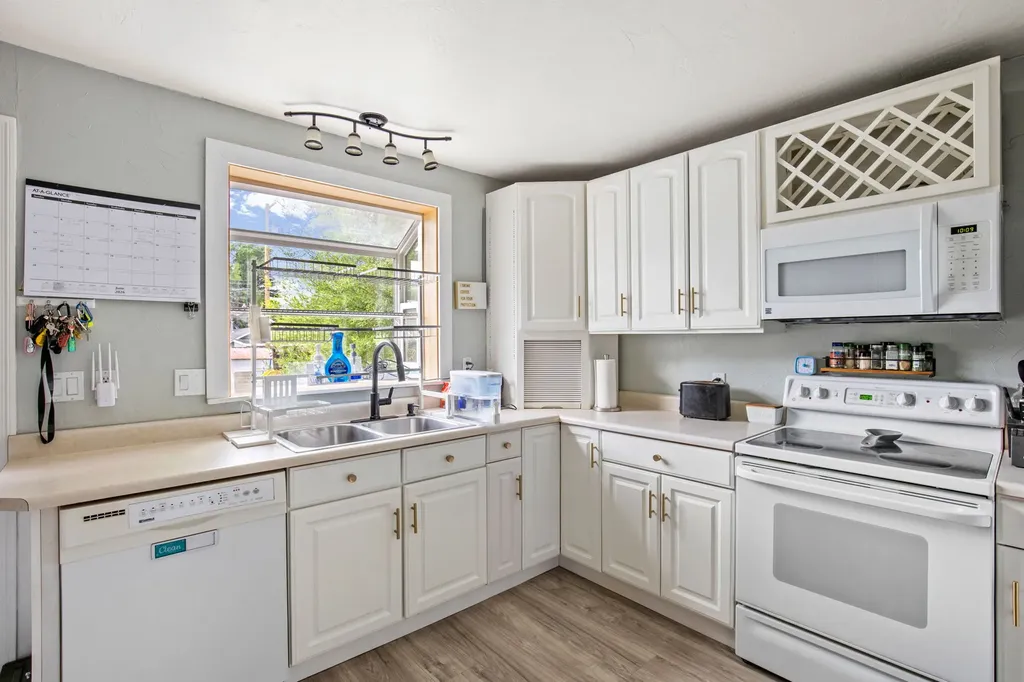 1920 7th Avenue N Great Falls MT 59401