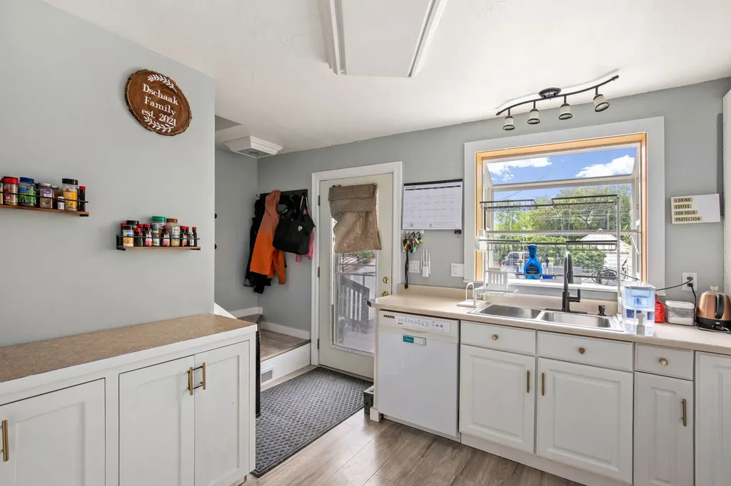 1920 7th Avenue N Great Falls MT 59401