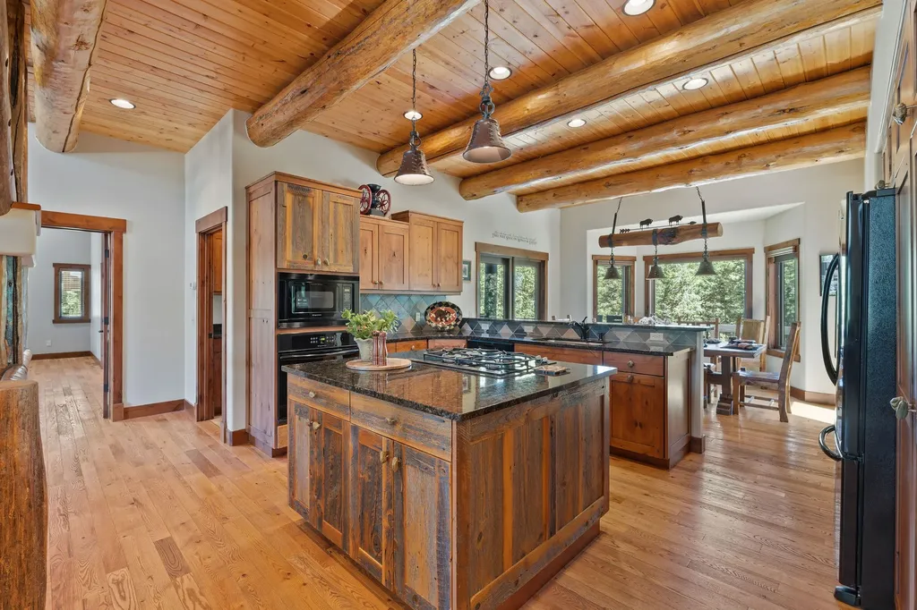 129 Bjork Drive Bigfork MT 59911