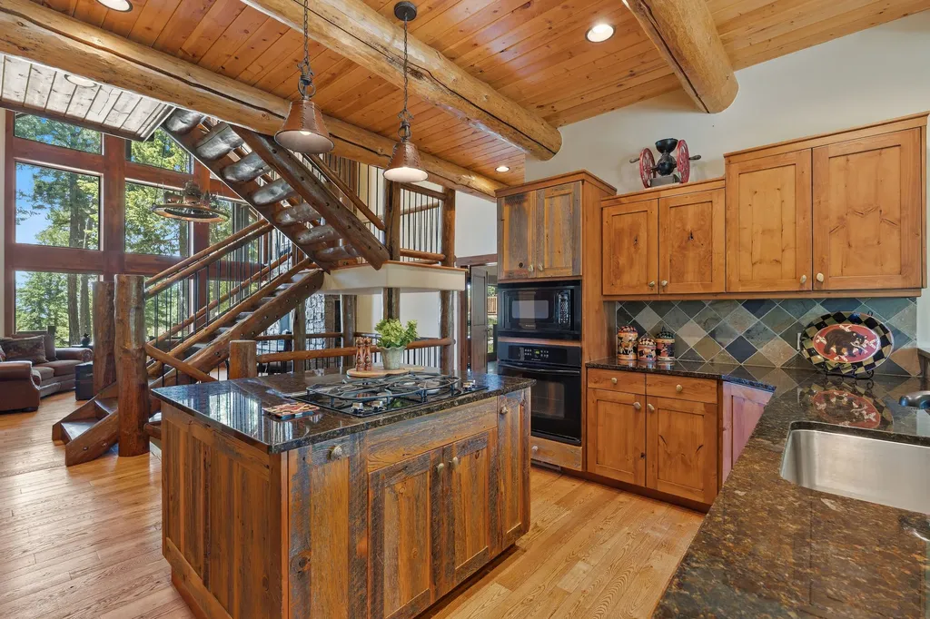 129 Bjork Drive Bigfork MT 59911