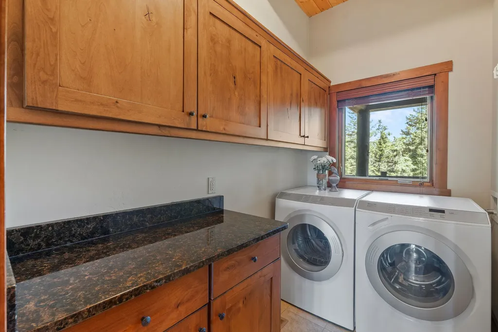 129 Bjork Drive Bigfork MT 59911