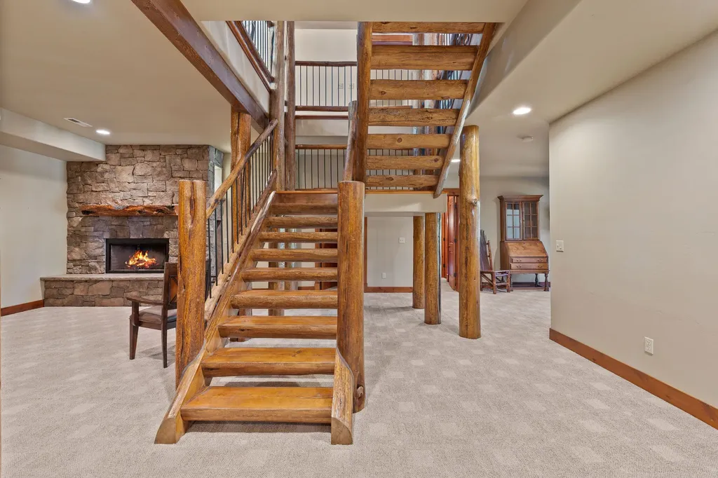129 Bjork Drive Bigfork MT 59911